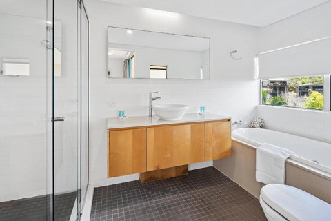 Airlie Beach Townhouse - Accommodation Southport 2