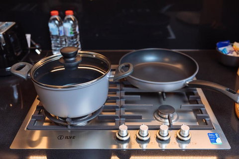 AirTrip Apartments At Woolloongabba - Accommodation Southport 1