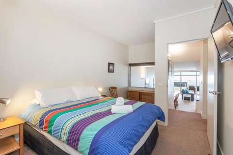 Apartment 16 Kalimna - Accommodation Southport 4