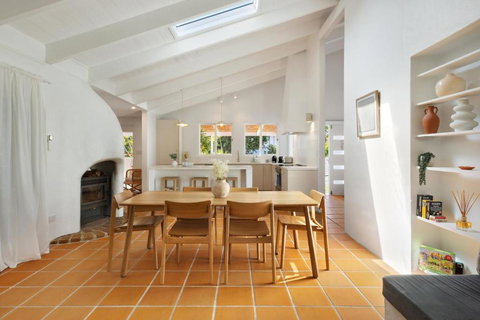 Apollo House - Accommodation Southport 0