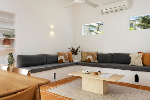 Apollo House - Accommodation Southport 4