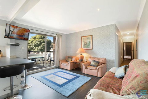 Apollo Unit 15 1st Floor - Accommodation Southport 2