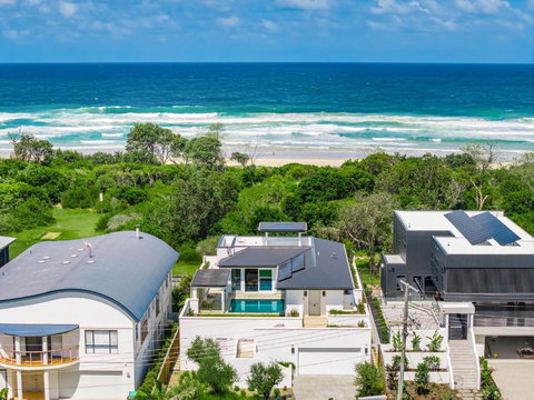 Aquarium House - Accommodation Southport 2