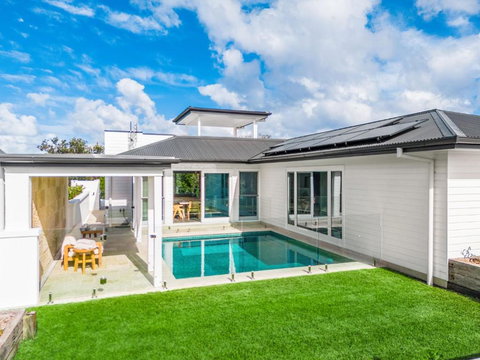 Aquarium House - Accommodation Southport 0