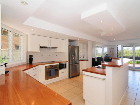 Arcadia By Jervis Bay Rentals - Accommodation Southport 2