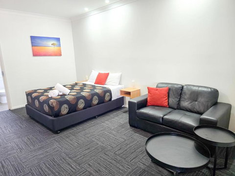 Ascot Lodge Motor Inn - Accommodation Southport 2