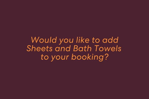 Ash Haven, 19 Ash St - Views, Pool, Air Con, Boat Parking, Wi-Fi - Accommodation Southport 4