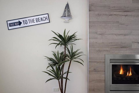 At Lila Rose Rye - Walk To Beach And Shops. - Accommodation Southport 1