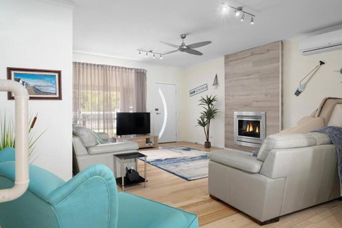 At Lila Rose Rye - Walk To Beach And Shops. - Accommodation Southport 3