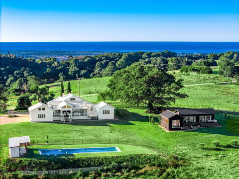 Aurora House - Accommodation Southport 4