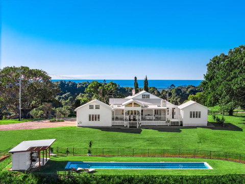 Aurora House - Accommodation Southport 0