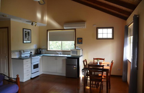 Avoca Cottages VICTORIA - Accommodation Southport 4