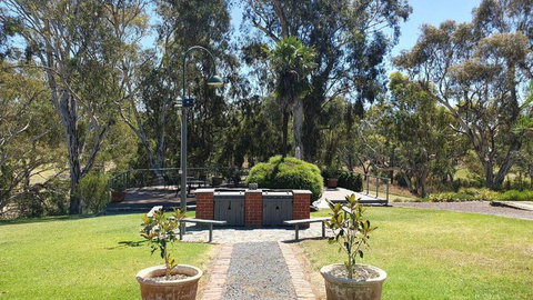 Avoca Cottages VICTORIA - Accommodation Southport 0