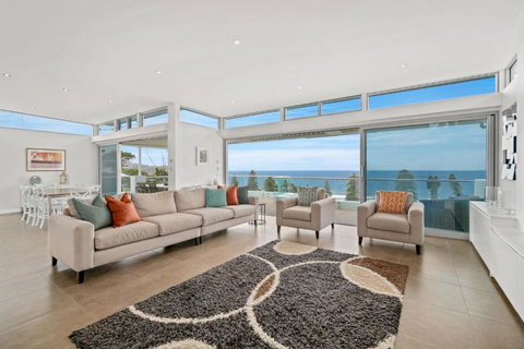 Avoca Views - Accommodation Southport 2