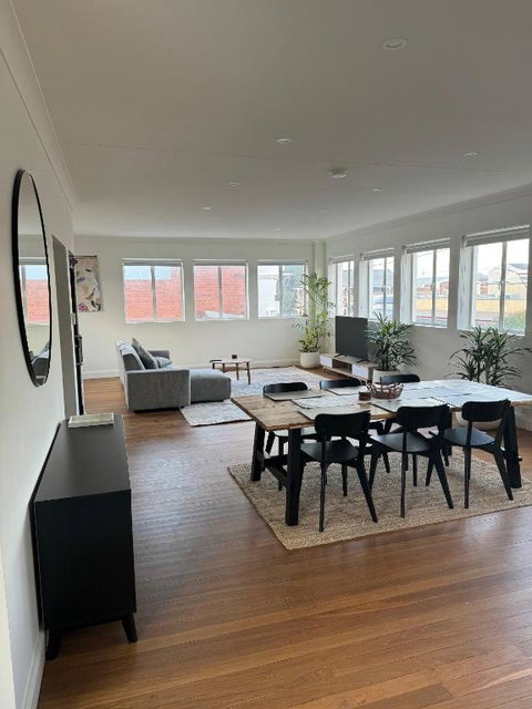 Away On Blende Studio Loft - Accommodation Southport 2