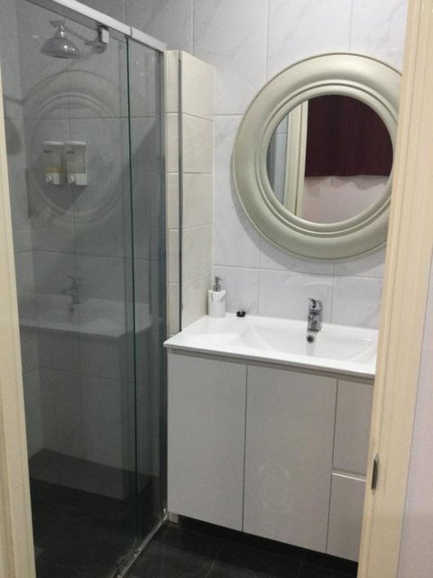 Ayrline Motel - Accommodation Southport 2