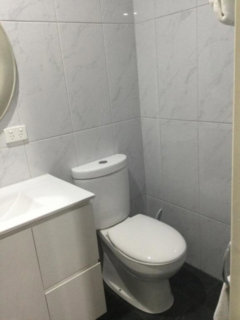 Ayrline Motel - Accommodation Southport 1