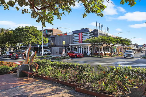 Pacific Regis Beachfront Holiday Apartments - Southport Accommodation 16