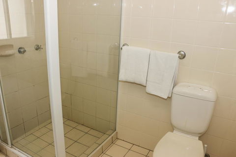 Salisbury Hotel Motel - Southport Accommodation 20