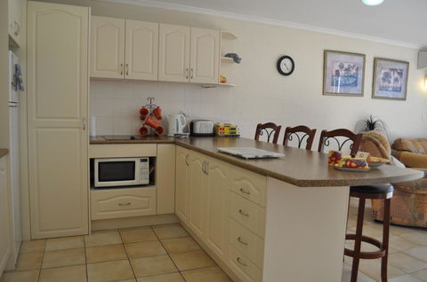 Burleigh Palms Holiday Apartments - Southport Accommodation 18