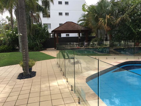Burleigh Palms Holiday Apartments - Southport Accommodation 24