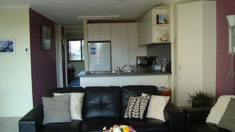 Burleigh Palms Holiday Apartments - Southport Accommodation 39