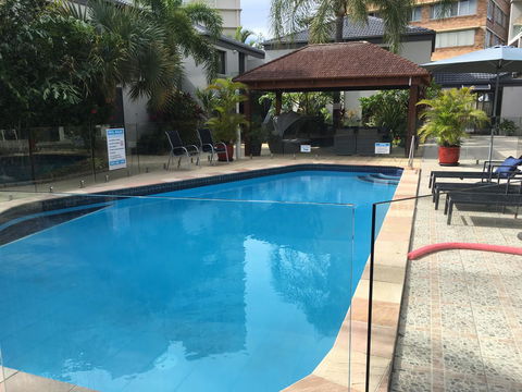 Burleigh Palms Holiday Apartments - Southport Accommodation 2
