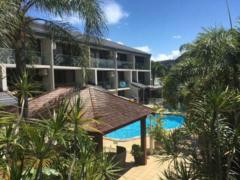 Burleigh Palms Holiday Apartments - Southport Accommodation 0