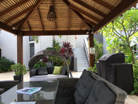 Burleigh Palms Holiday Apartments - Southport Accommodation 4
