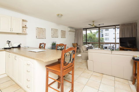 Burleigh Palms Holiday Apartments - Southport Accommodation 31