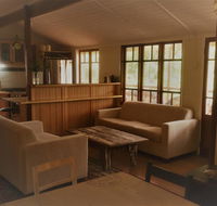 Boonah Cottage - Southport Accommodation