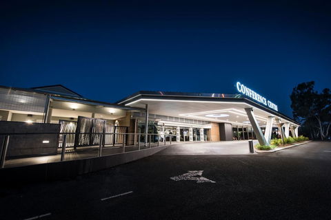 Alexandra Hills Hotel - Southport Accommodation 0