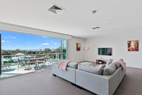 Akama Resort - Accommodation Southport 27