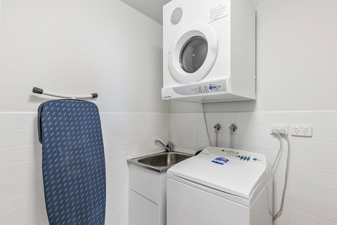 Akama Resort - Accommodation Southport 3