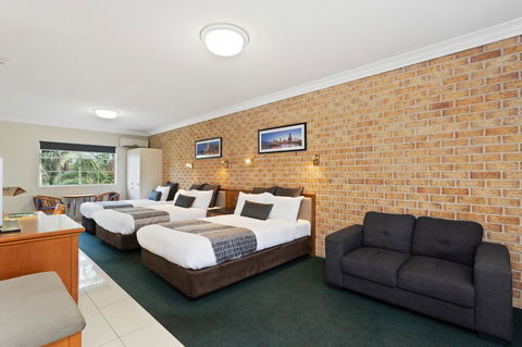 Coopers Colonial Motel - Southport Accommodation 16