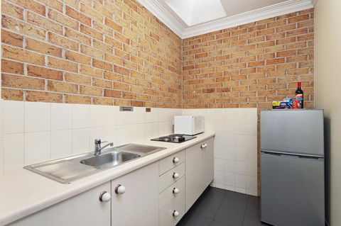 Coopers Colonial Motel - Southport Accommodation 20