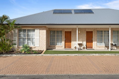 Coopers Colonial Motel - Southport Accommodation 26