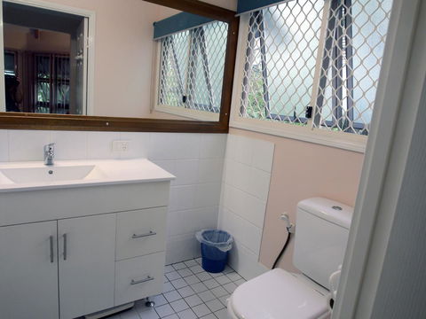 Gone Fishin - Southport Accommodation 16