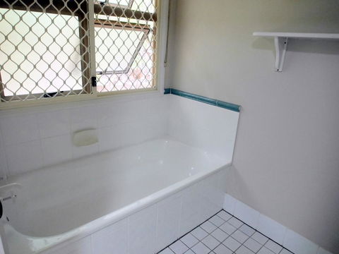 Gone Fishin - Southport Accommodation 17