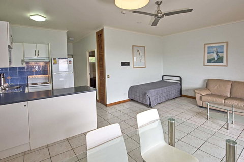 Anchorage On Straddie - Accommodation Southport 21