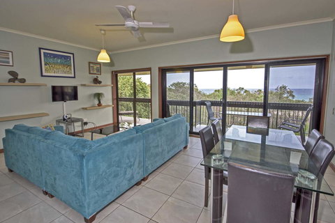 Anchorage On Straddie - Accommodation Southport 8