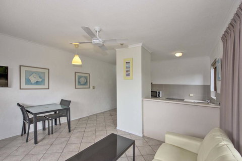 Anchorage On Straddie - Accommodation Southport 19