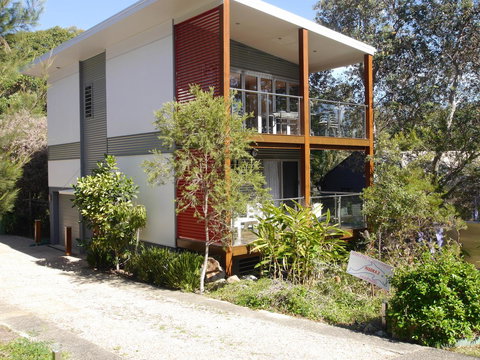 Allora 2 - Accommodation Southport 0