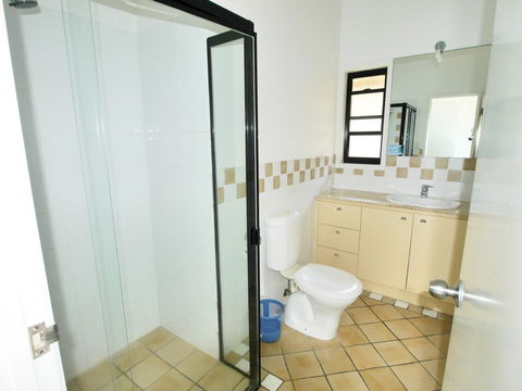 Cylinder Cove 8 - Southport Accommodation 7