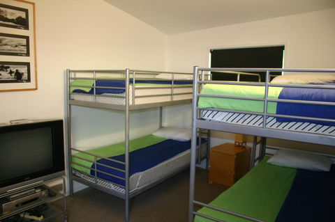 Cylinder Cove 8 - Southport Accommodation 9