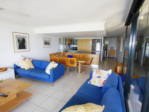 Cylinder Cove 8 - Southport Accommodation 6
