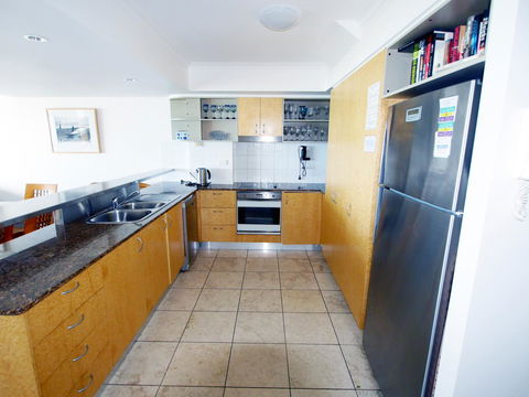 Cylinder Cove 8 - Southport Accommodation 5