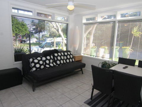Portofino Unit 5 - Southport Accommodation 1