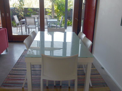 A AAA C-SHACK - Southport Accommodation 8