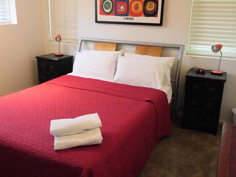 A AAA C-SHACK - Southport Accommodation 18